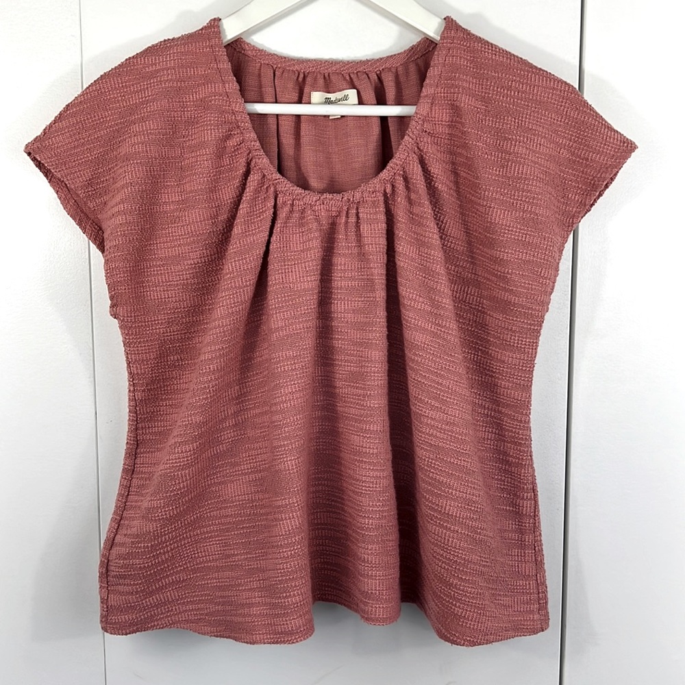 Madewell dusty rose textured top in Standard size Medium